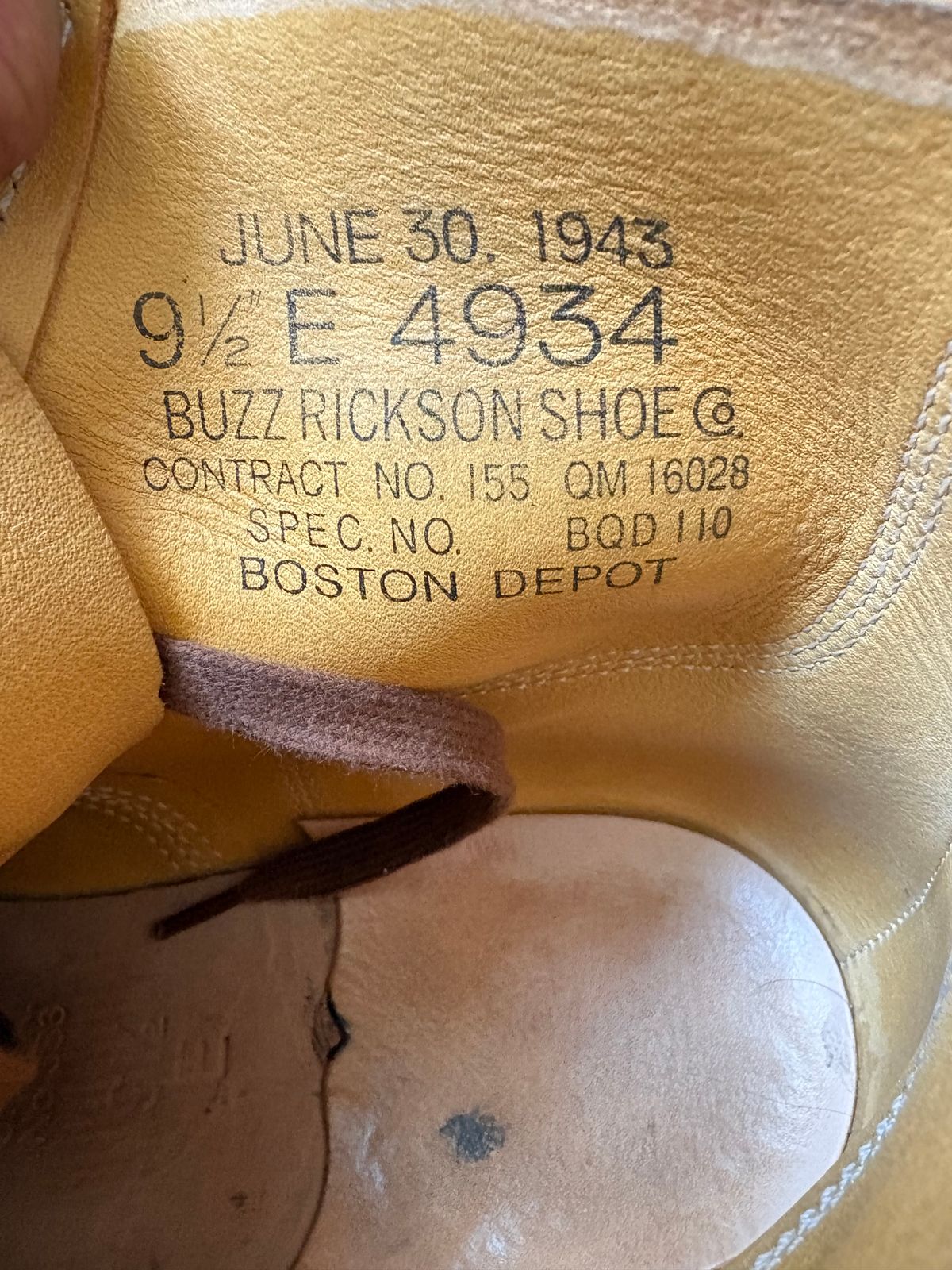 Photo by RTRSnk004 on March 14, 2026 of the Buzz Rickson’s X Unsung House M43 Service Boot in Combination-tanned Camel Cowhide.