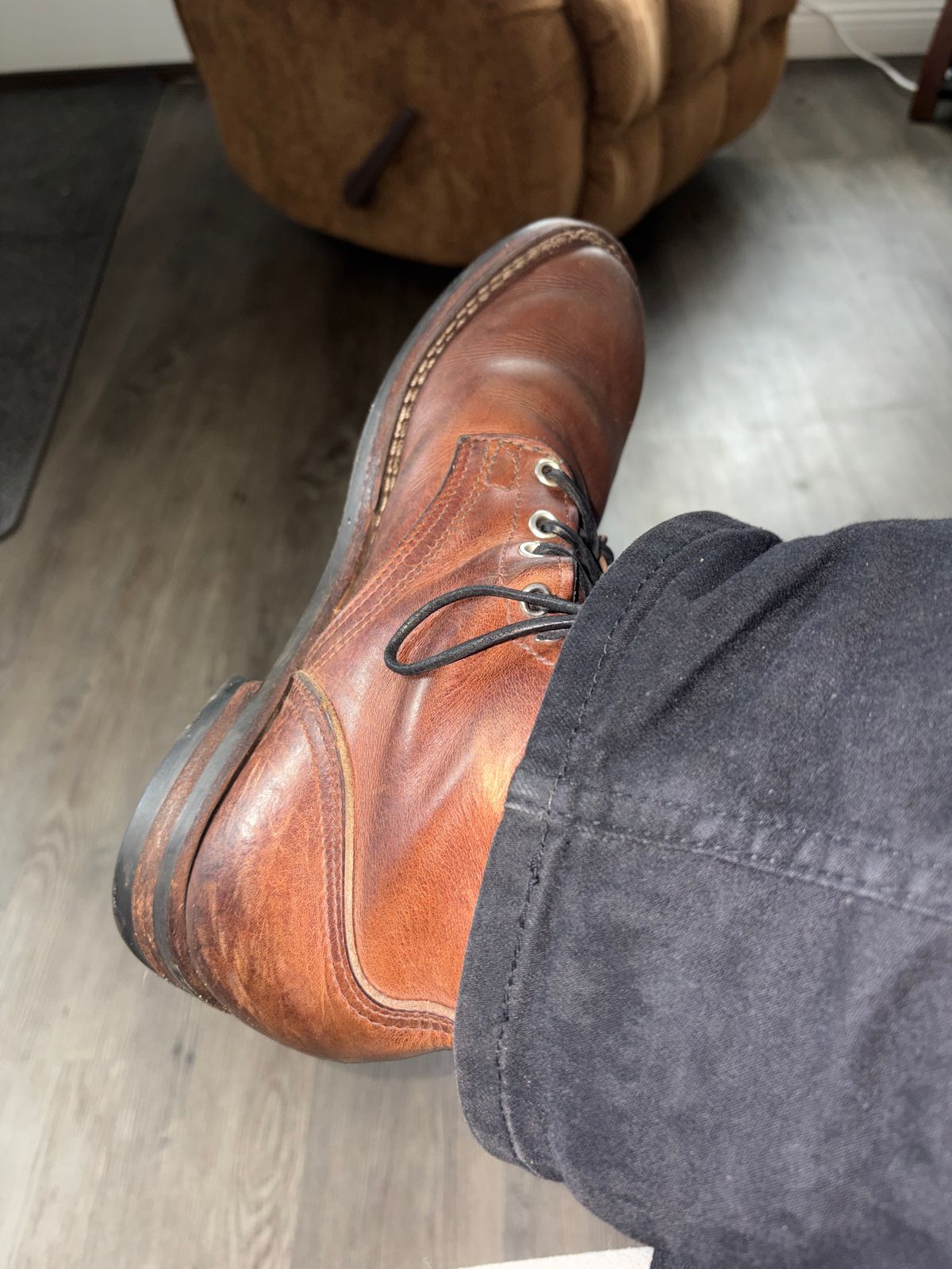 Photo by RTRSnk004 on April 1, 2026 of the Nicks MTO in Horween Italian Brown Cypress.