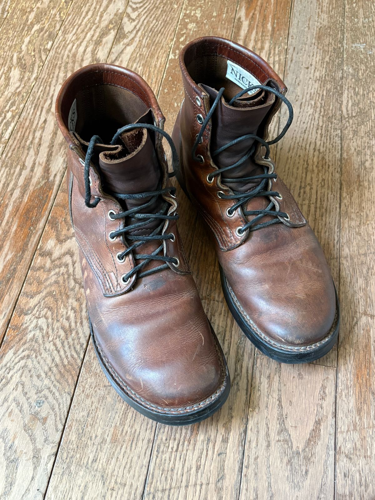 Photo by RTRSnk004 on June 7, 2026 of the Nicks x Unsung House MTO in Horween Italian Brown Cypress.