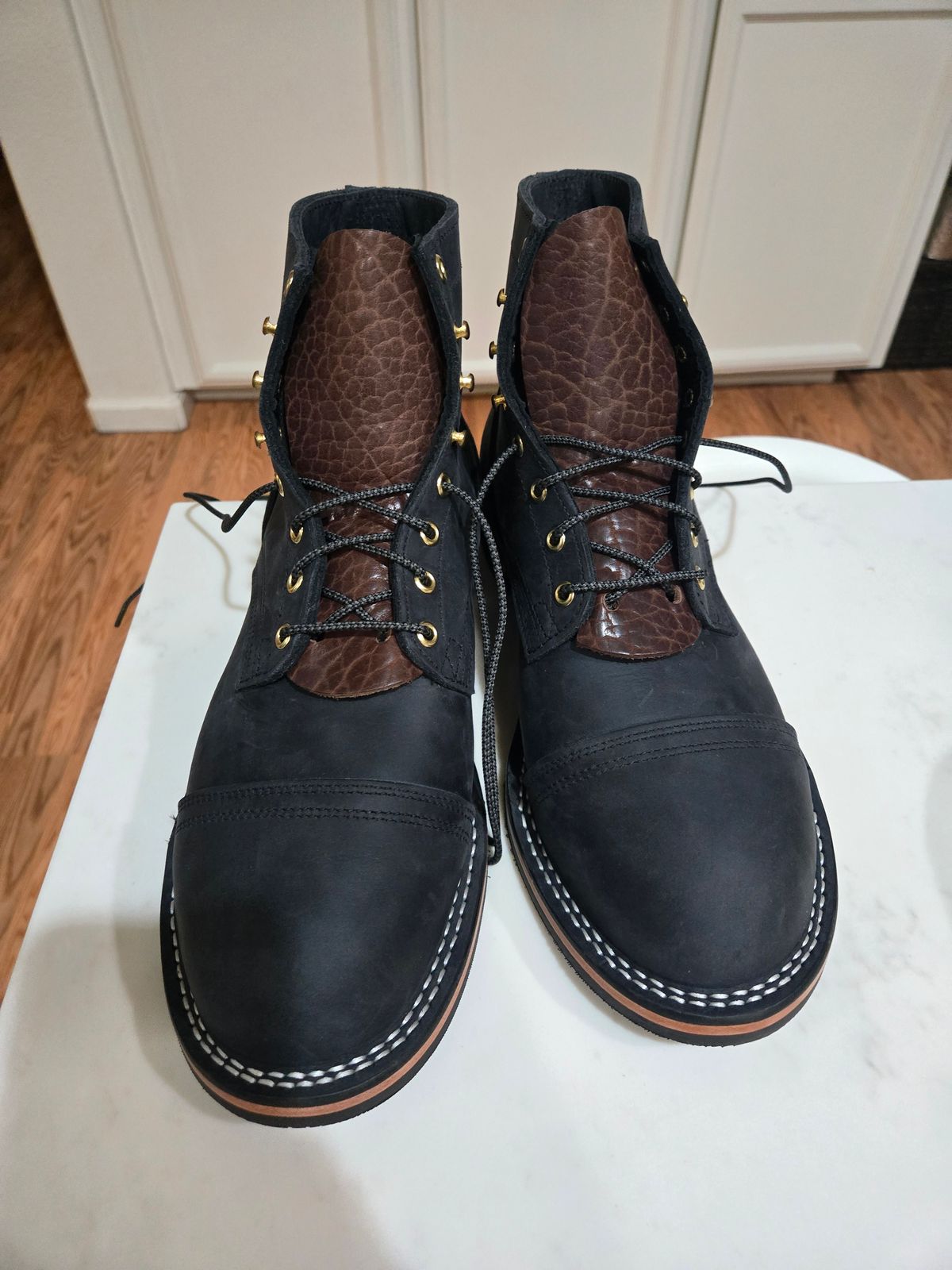Photo by Addymar on October 10, 2025 of the Nicks Americana in Seidel WeatherShield Black & Shrunken Bison Walnut.