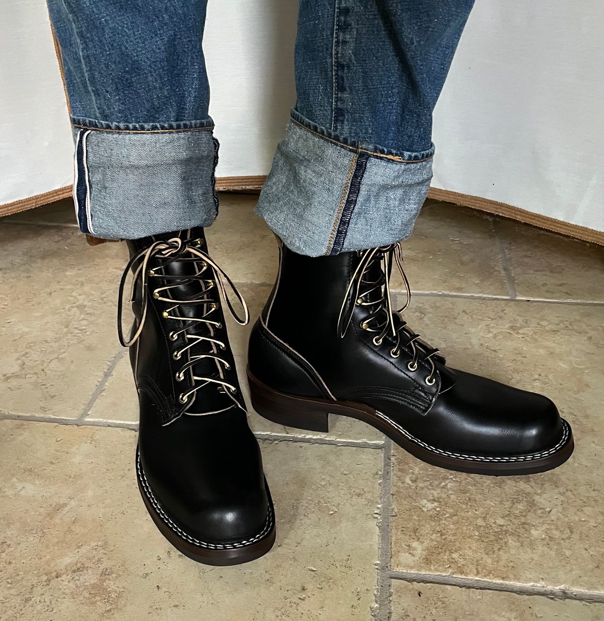 Photo by cricket on June 16, 2025 of the Nicks Lace Up Heritage in Horween Black Chromexcel.