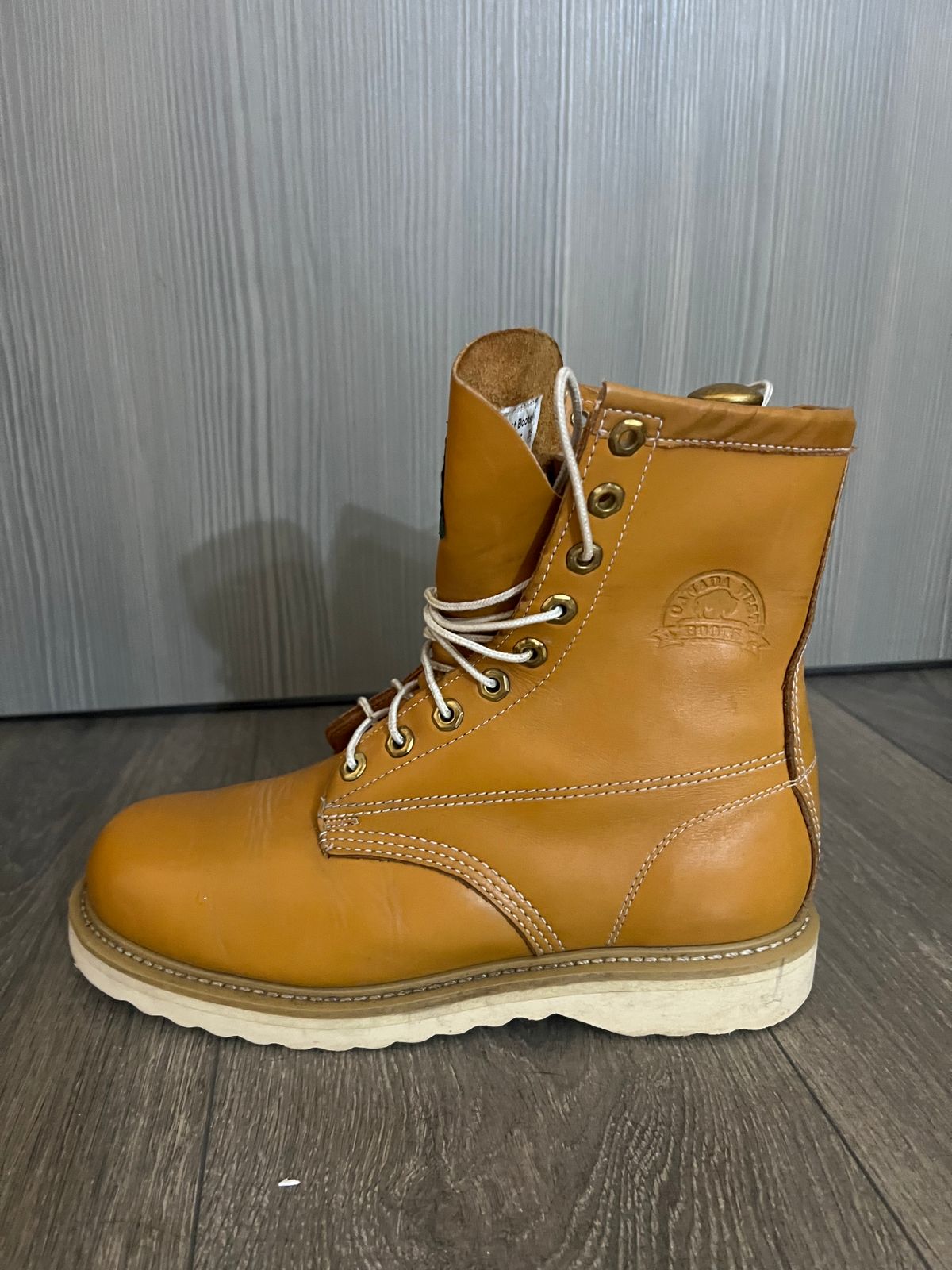 Photo by julia on November 4, 2024 of the Canada West Boots Unknown Model in Unknown Leather.