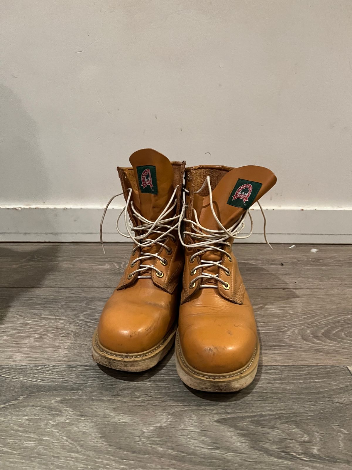 Photo by julia on December 5, 2024 of the Canada West Boots Unknown Model in Unknown Leather.