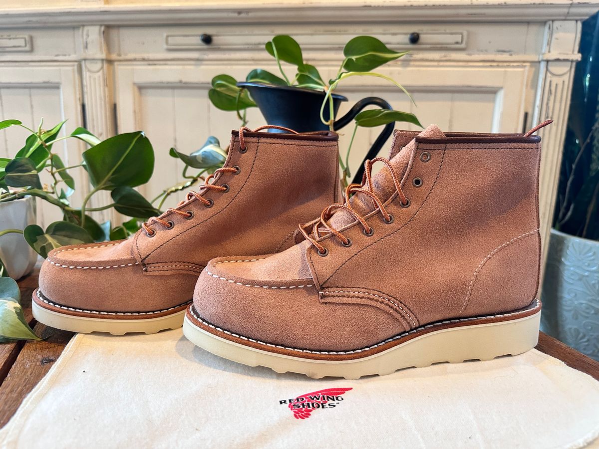 Photo by jbiondo on October 2, 2024 of the Red Wing 6-Inch Classic Moc in S.B. Foote Dusty Rose Abilene.