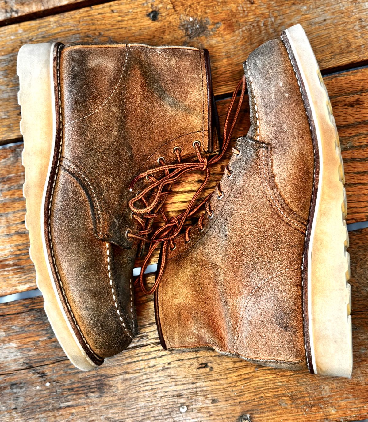 Photo by jbiondo on April 5, 2025 of the Red Wing 6-Inch Classic Moc in S.B. Foote Dusty Rose Abilene.