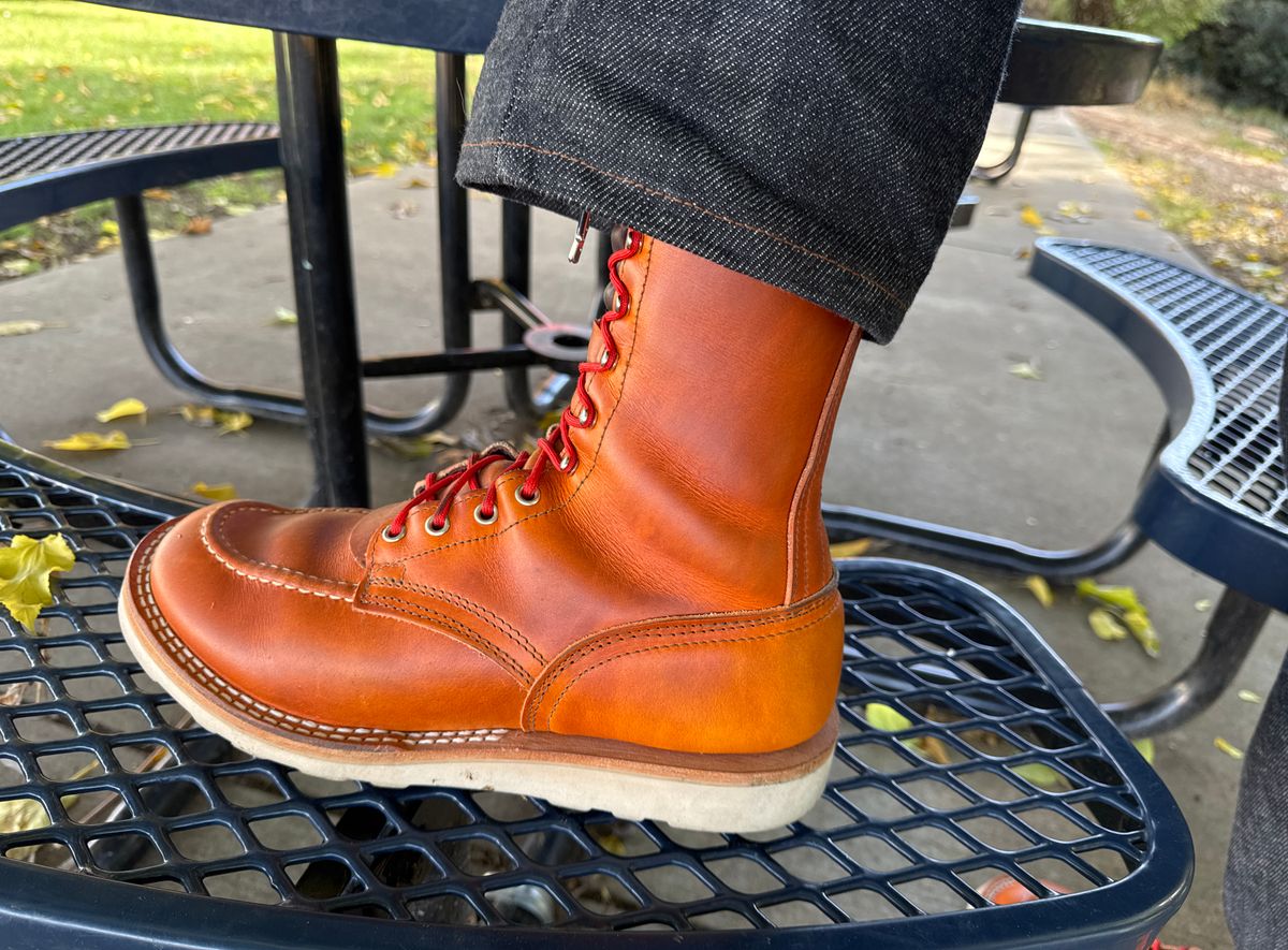 Photo by LarryDaGreaT on November 14, 2024 of the Nicks Moc Toe in Wickett & Craig Double Stuffed Tobacco.