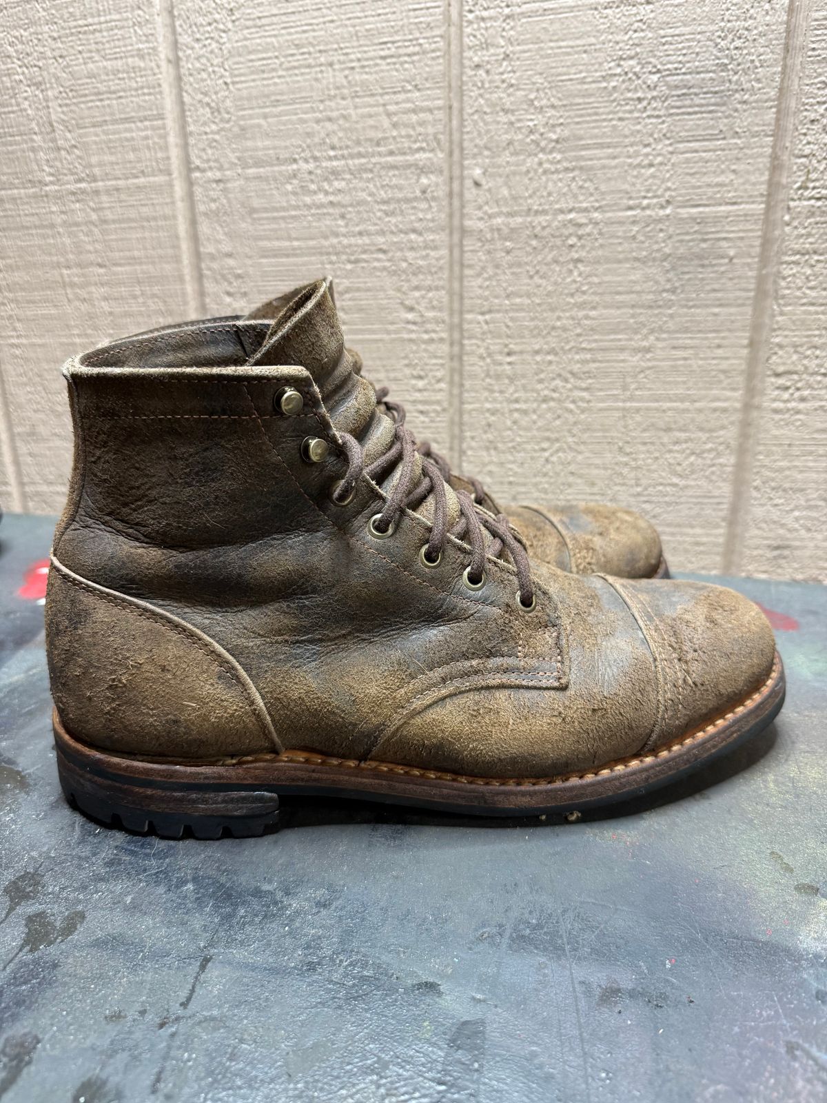 Photo by tellis7777 on February 17, 2025 of the Truman Cap Toe Boot in C.F. Stead Stone Rambler.