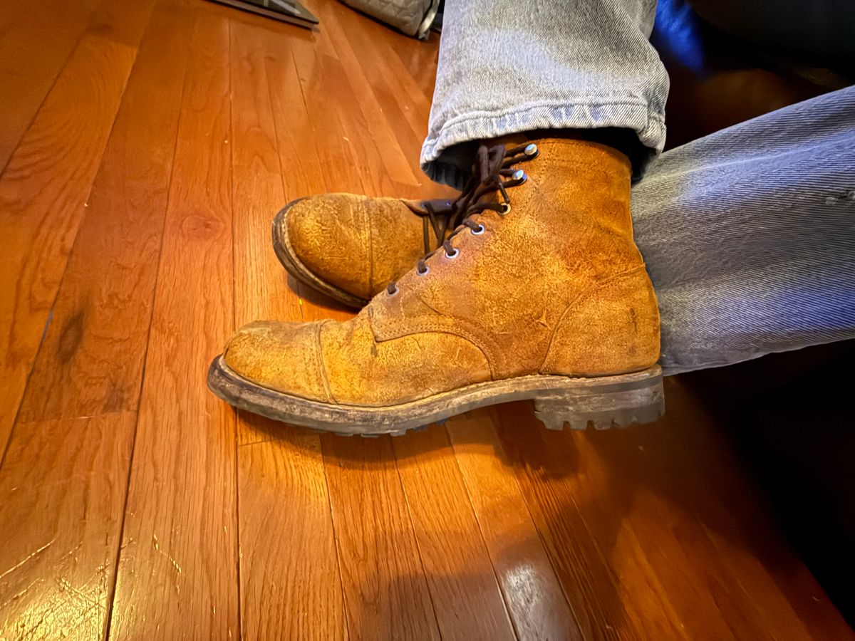 Photo by tellis7777 on January 26, 2025 of the Truman Cap Toe Boot in C.F. Stead Coach Rambler.