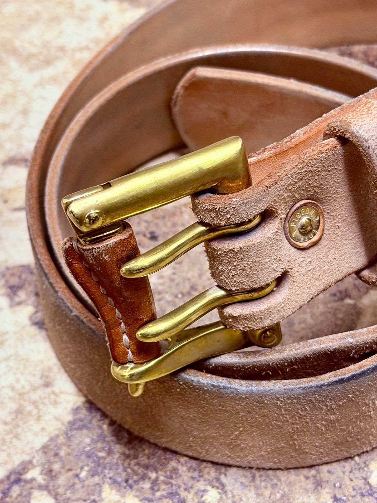 Photo by Mister_Brue on April 5, 2026 of the Pigeon Tree Double Prong Quick Release Belt in Hermann Oak Natural Roughout.