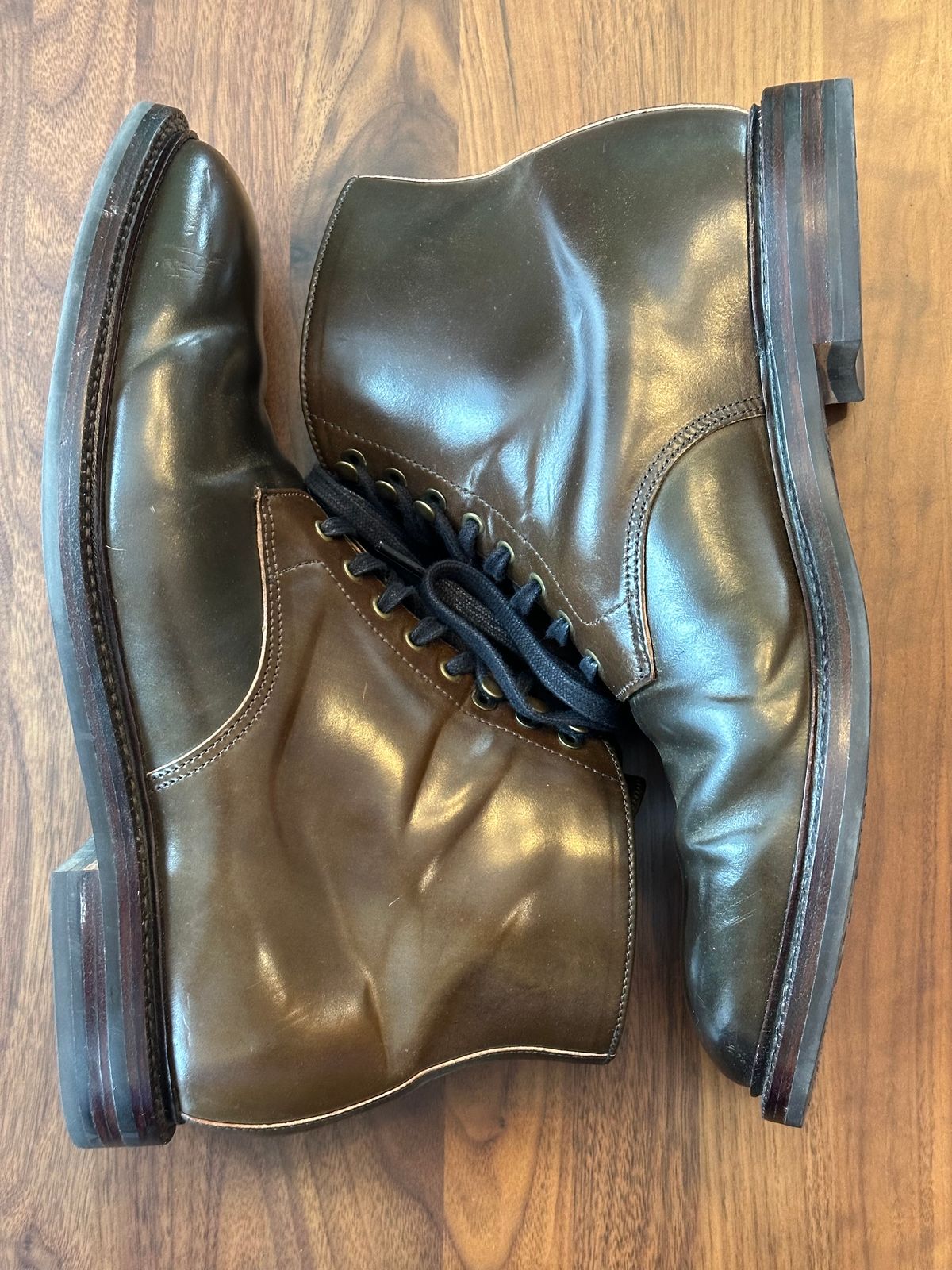 Photo by bootguy on March 5, 2025 of the Grant Stone Edward Boot in Horween Maduro Shell Cordovan.