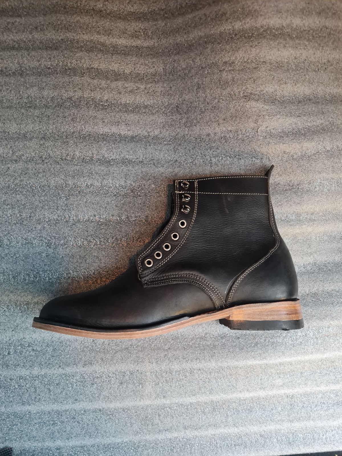 Photo by not.gettng.younger on October 15, 2024 of the Cordobes Type 1 Service Boot in Black.