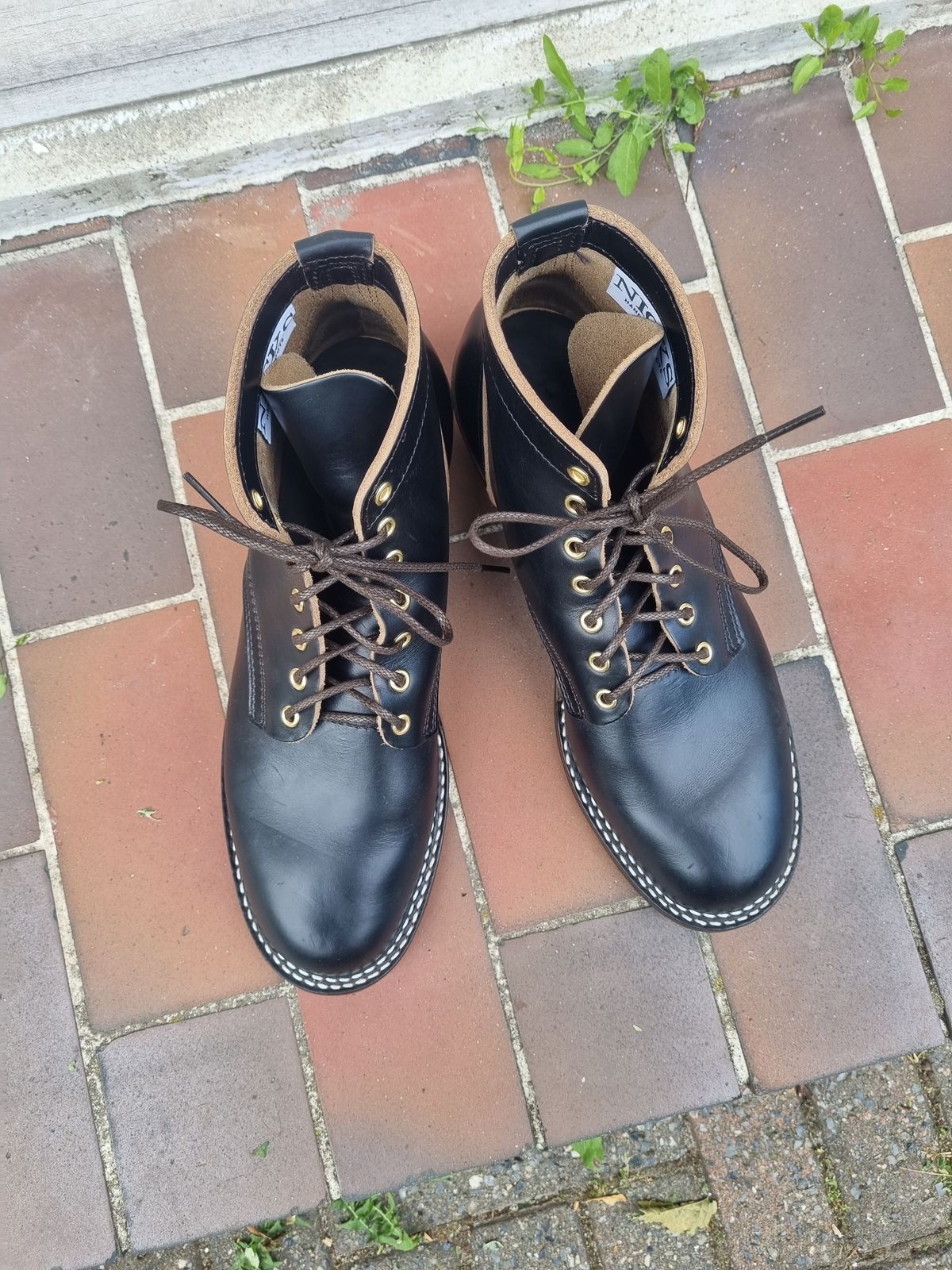 Photo by JSD on August 10, 2025 of the Nicks Ivan in Horween Black Chromexcel.