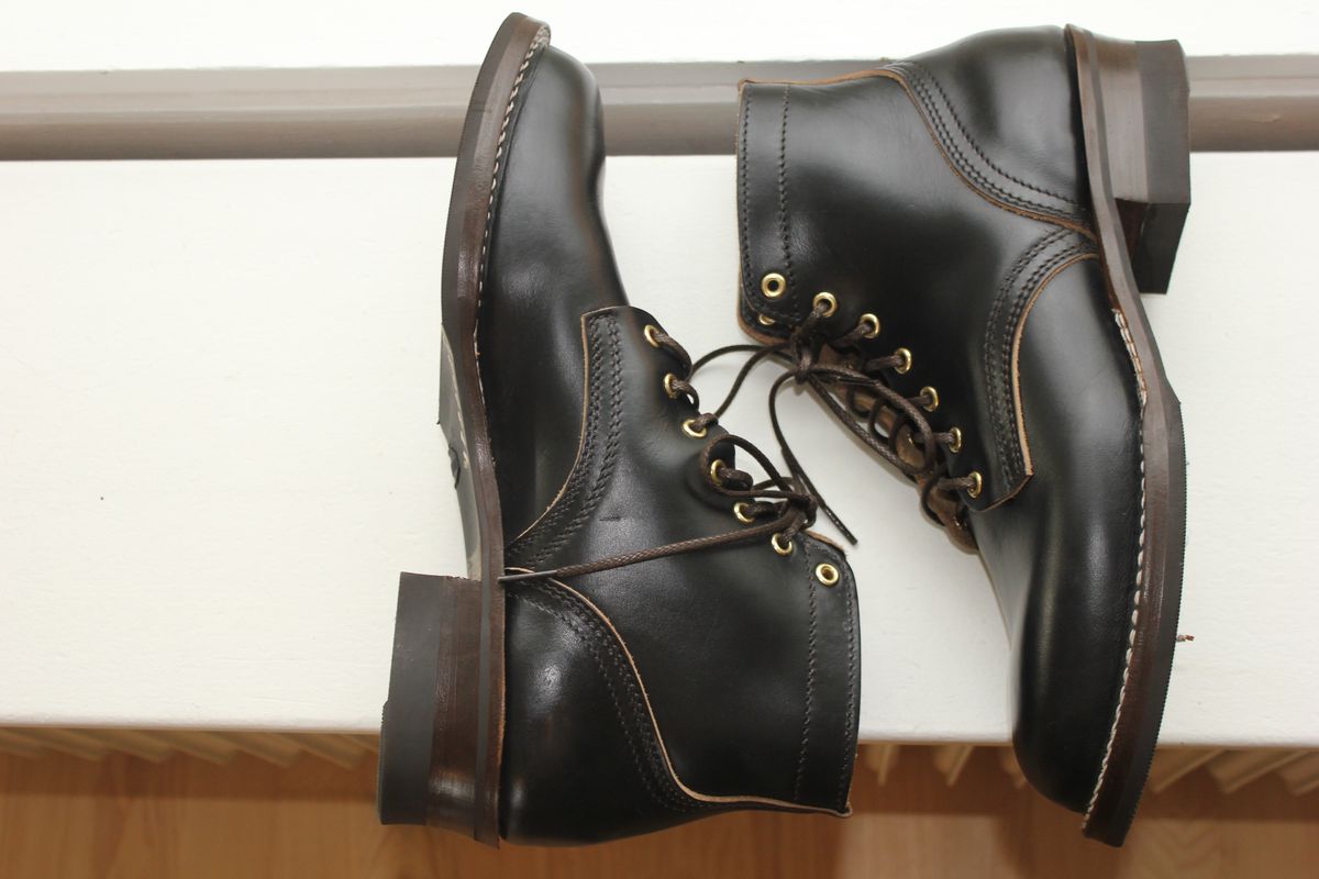 Photo by JSD on August 11, 2025 of the Nicks Ivan in Horween Black Chromexcel.