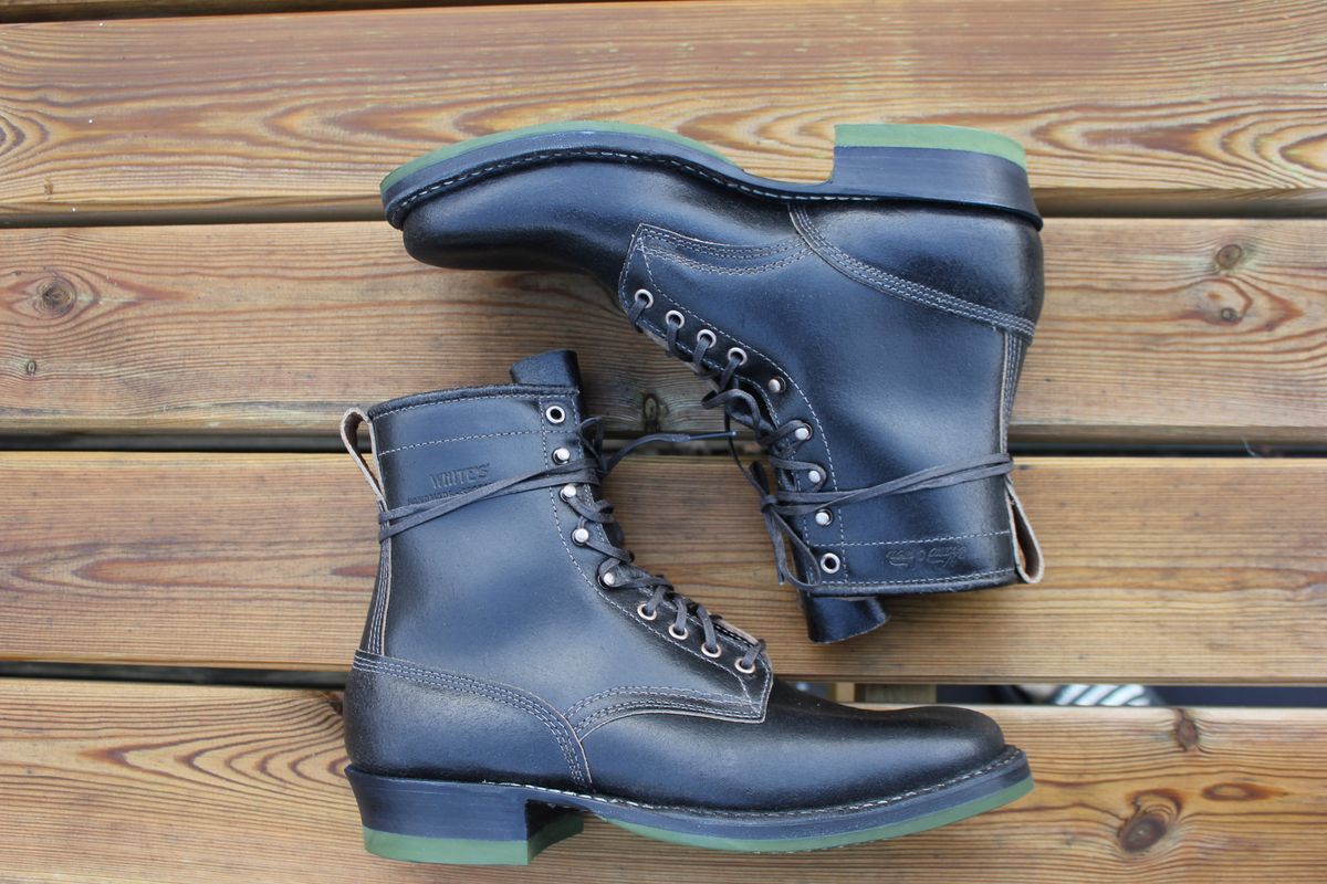 Photo by JSD on November 19, 2025 of the White's Smokejumper in Horween Black Waxed Flesh.