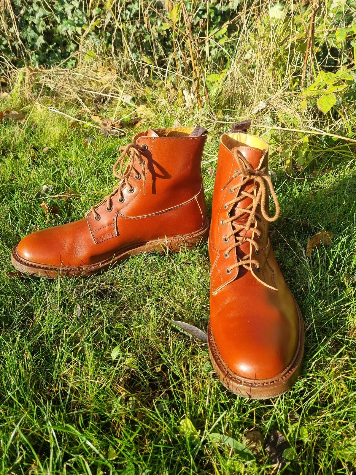 Photo by JSD on November 26, 2024 of the Tricker's Burford Country Boot in Marron Antique.