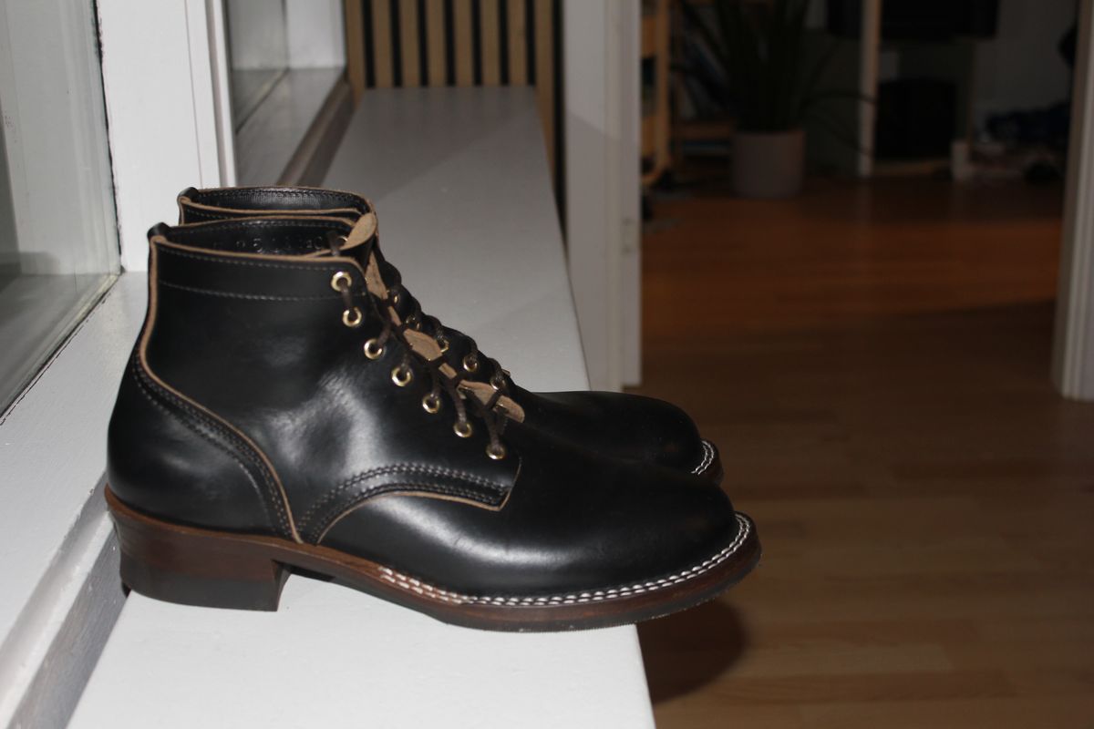 Photo by JSD on October 5, 2025 of the Nicks Ivan in Horween Black Chromexcel.