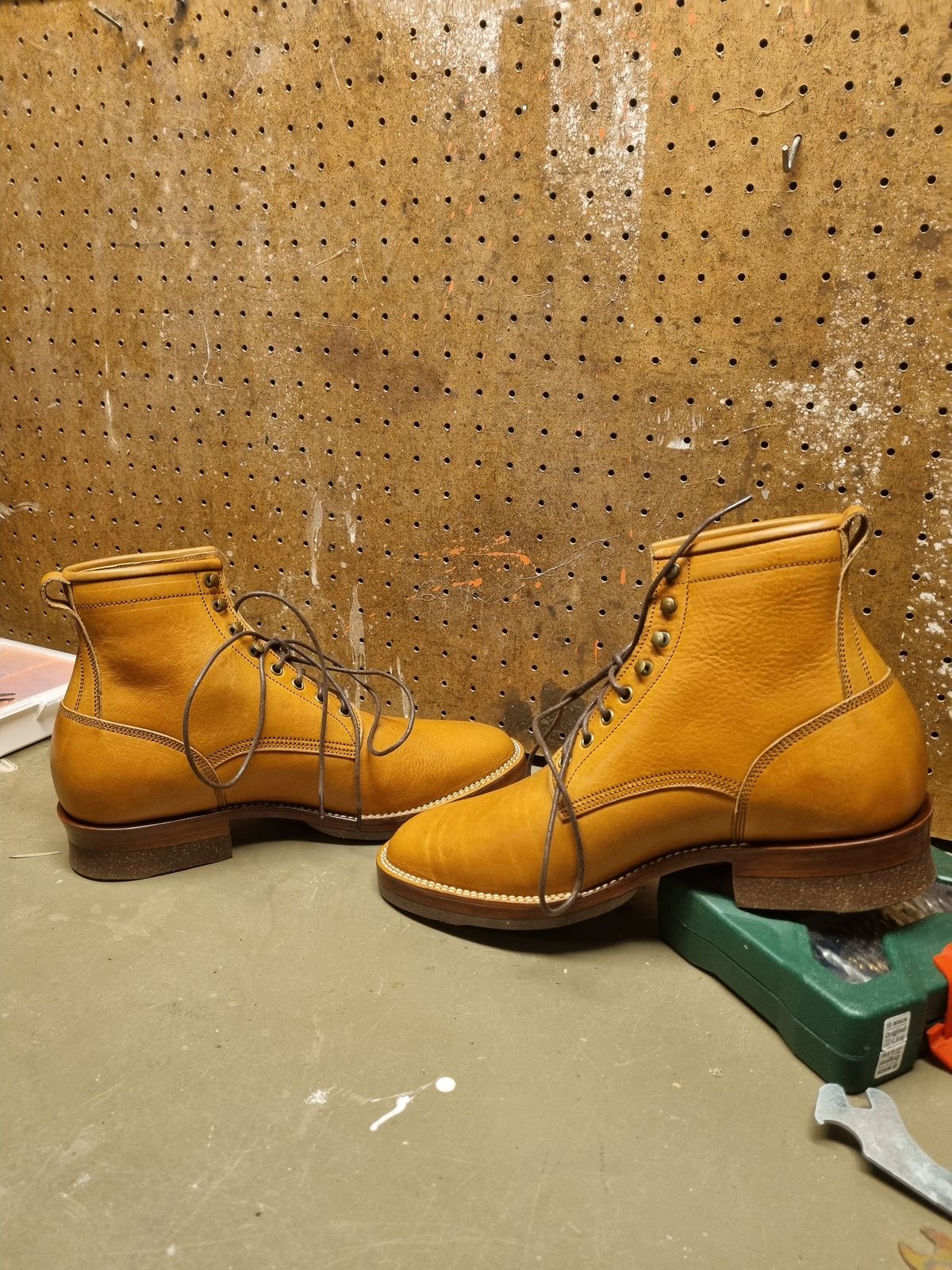 Photo by JSD on March 26, 2025 of the Jakkrabbits Logger Boot in Tochigi Oil Vachetta #1 Light Brown.