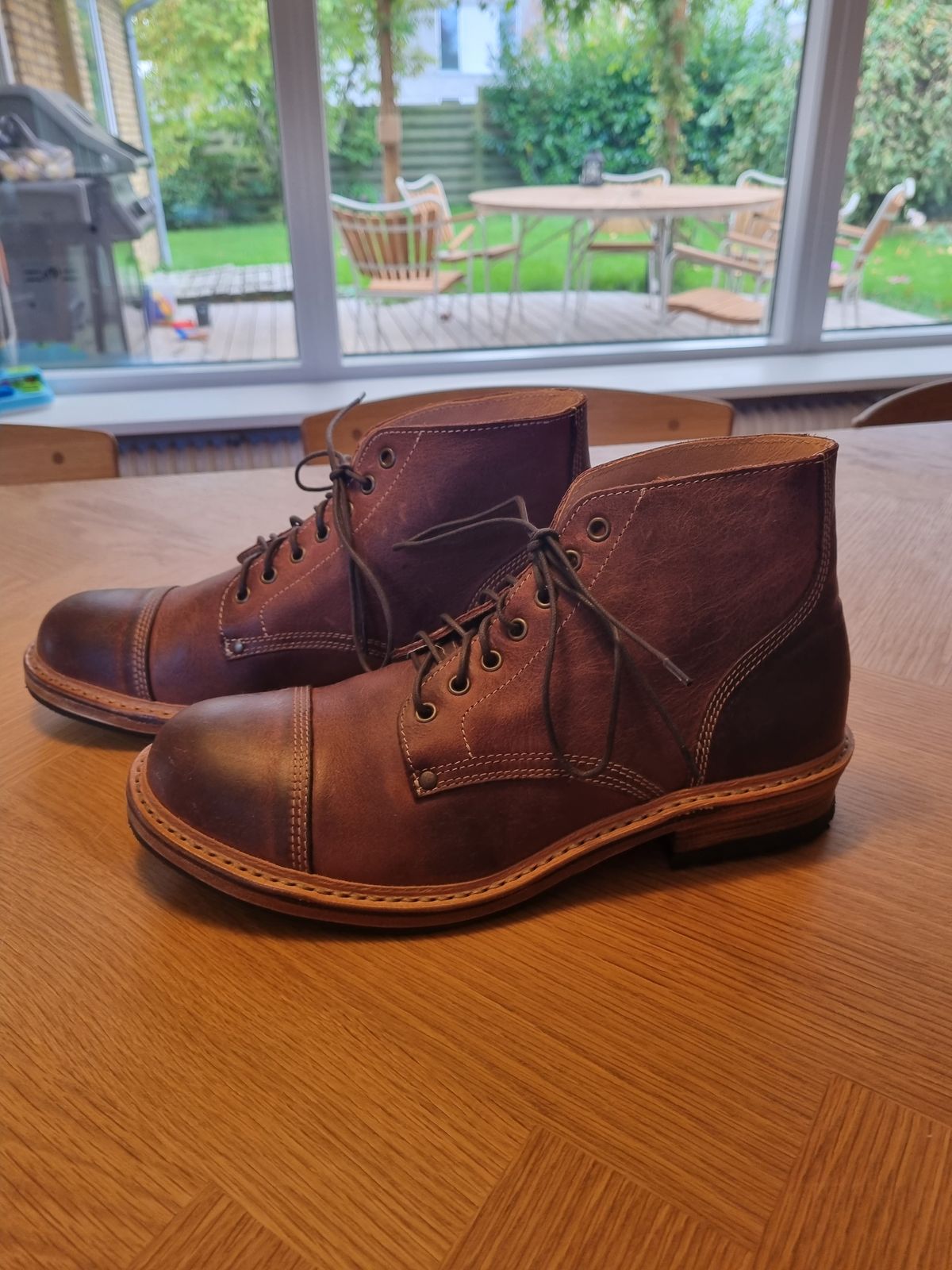 Photo by JSD on October 14, 2024 of the Astorflex Astorflex/ Legendflex in Astorflex / Dark Chestnut.