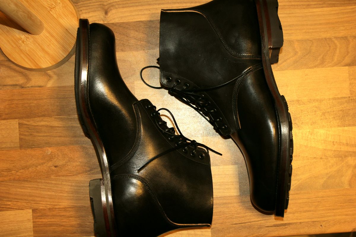 Photo by JSD on October 23, 2025 of the Viberg Service Boot in Lucida Black Horsebutt.