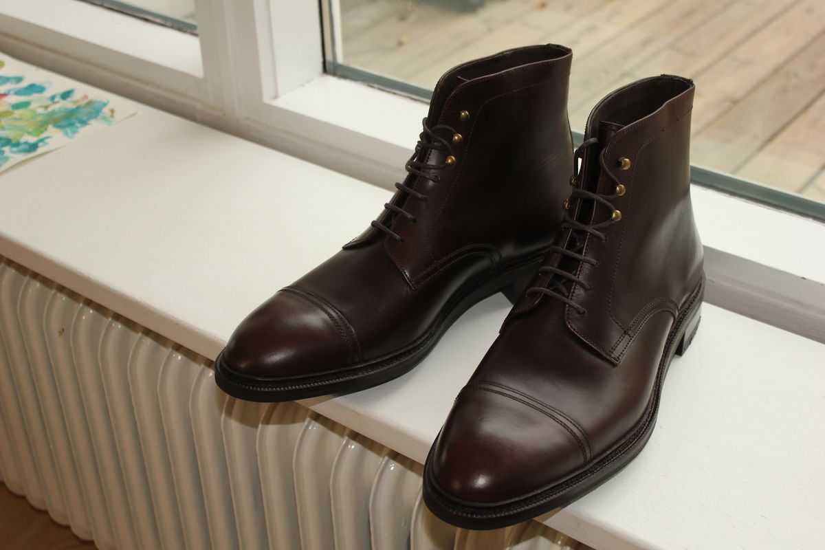 Photo by JSD on August 26, 2025 of the Carmina Dress Boots 80179 in Horween Brown Chromexcel.