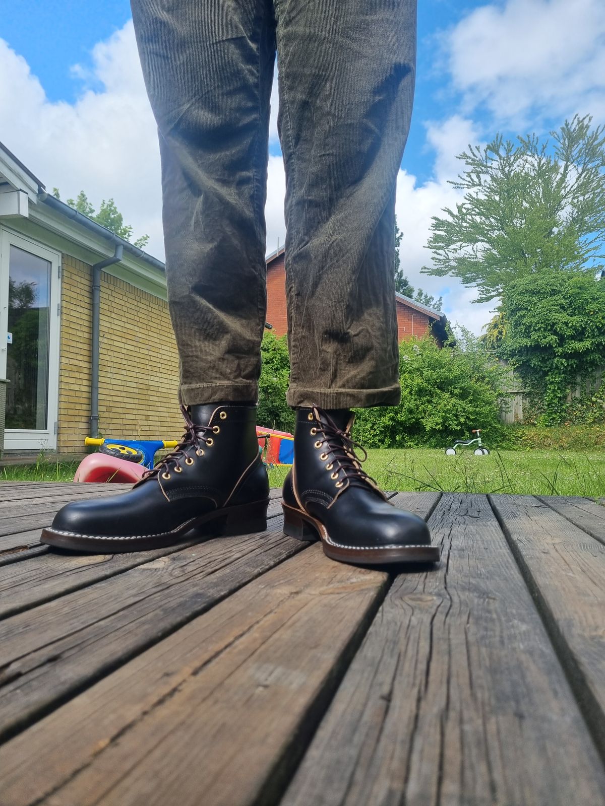 Photo by JSD on June 19, 2025 of the Nicks Ivan in Horween Black Chromexcel.
