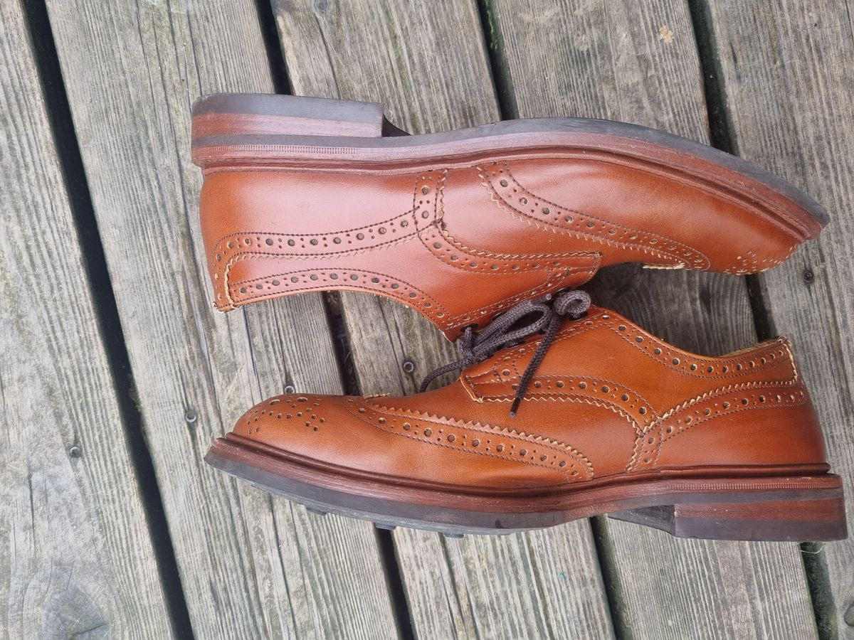 Photo by JSD on July 22, 2025 of the Tricker's Bourton Country Shoe in Marron Antique.