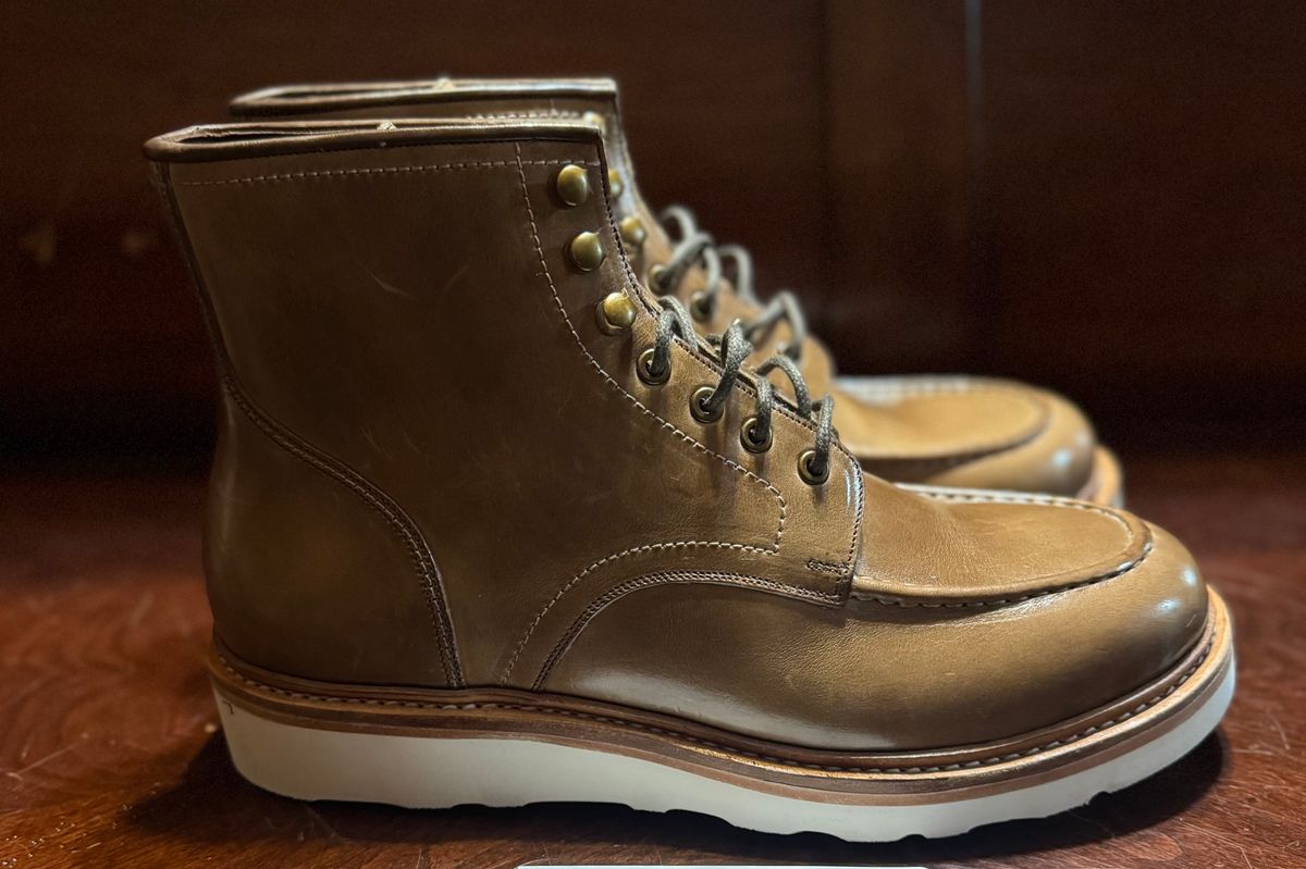 Photo by Bootsforever on October 2, 2025 of the Blkbrd Shoemaker Dallas Moctoe Boot in Horween Natural Chromexcel.