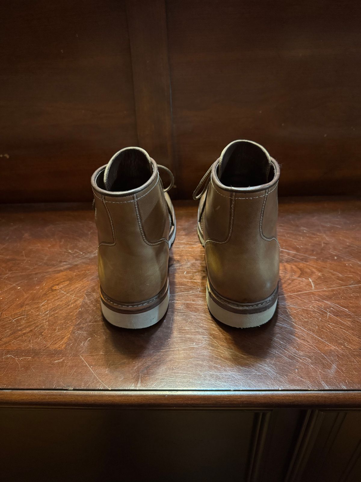 Photo by Bootsforever on November 2, 2025 of the Blkbrd Shoemaker Dallas Moctoe Boot in Horween Natural Chromexcel.