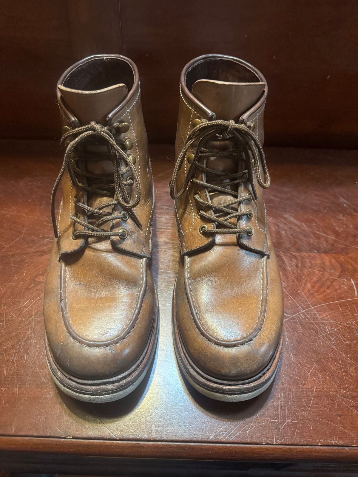 Photo by Bootsforever on December 2, 2025 of the Blkbrd Shoemaker Dallas Moctoe Boot in Horween Natural Chromexcel.