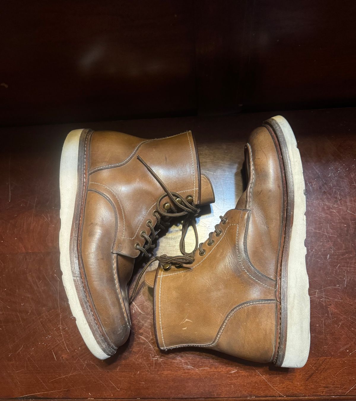 Photo by Bootsforever on December 2, 2025 of the Blkbrd Shoemaker Dallas Moctoe Boot in Horween Natural Chromexcel.