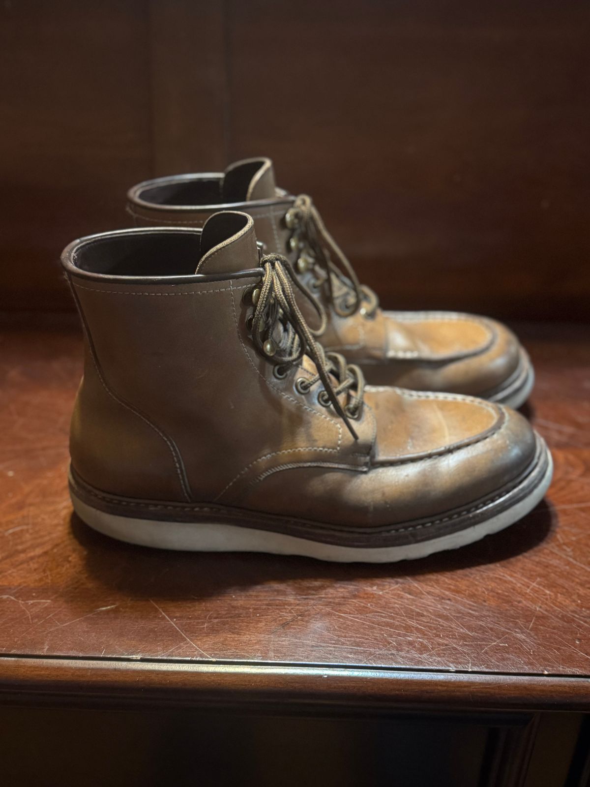Photo by Bootsforever on December 2, 2025 of the Blkbrd Shoemaker Dallas Moctoe Boot in Horween Natural Chromexcel.