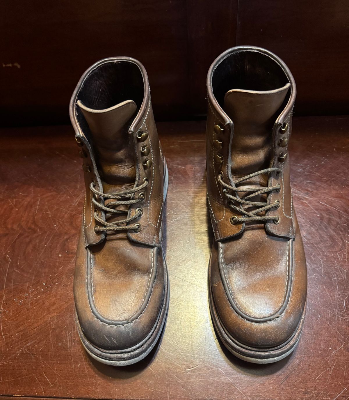 Photo by Bootsforever on January 2, 2026 of the Blkbrd Shoemaker Dallas Moctoe Boot in Horween Natural Chromexcel.