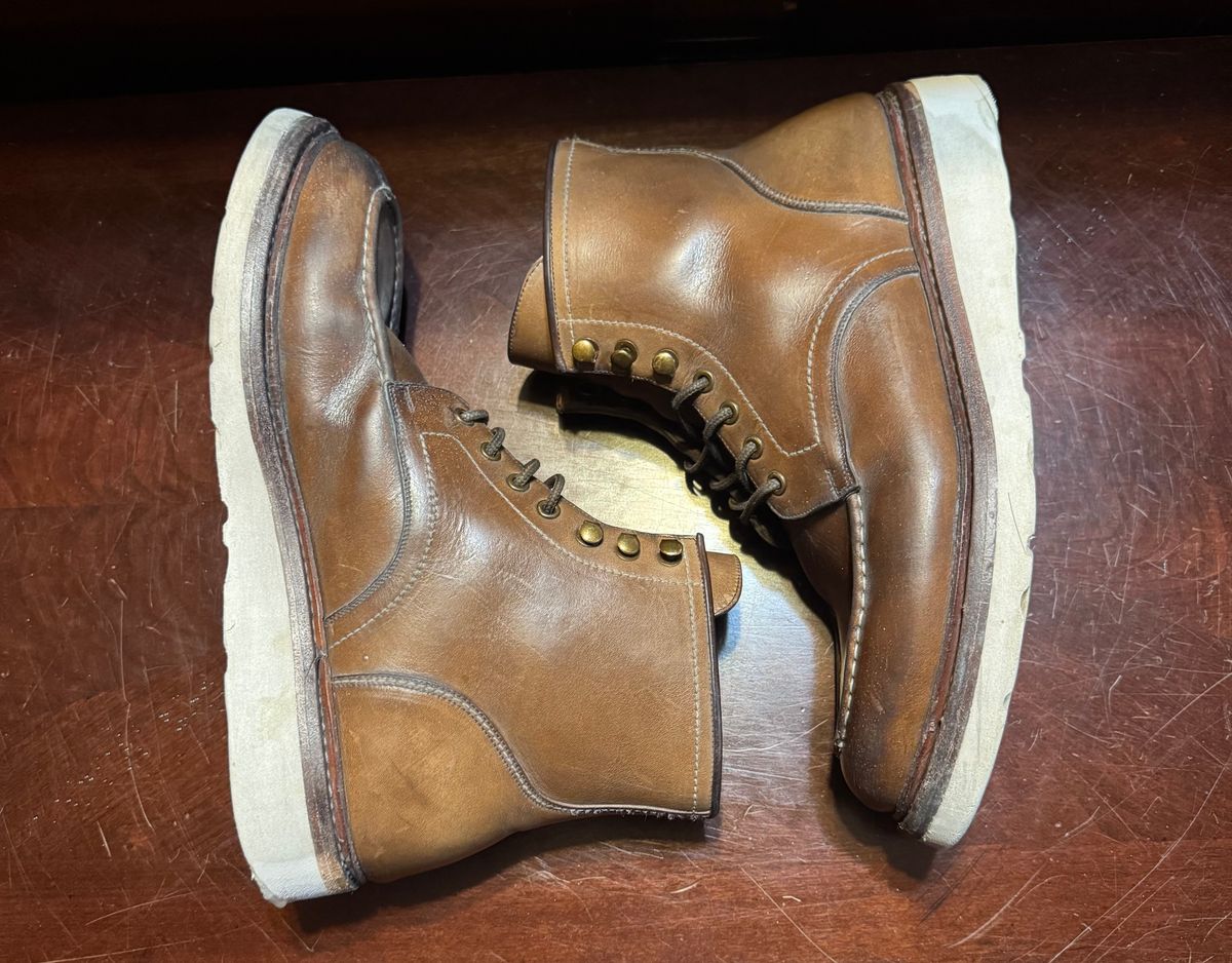 Photo by Bootsforever on January 2, 2026 of the Blkbrd Shoemaker Dallas Moctoe Boot in Horween Natural Chromexcel.