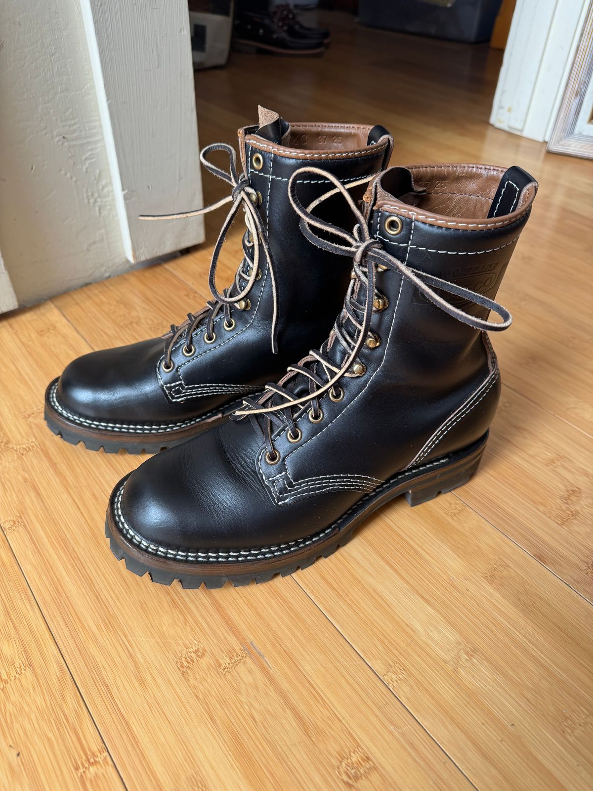 Photo by KaniThunder on February 28, 2026 of the Wesco Warren Boot in Horween Black Chromexcel Horsehide.