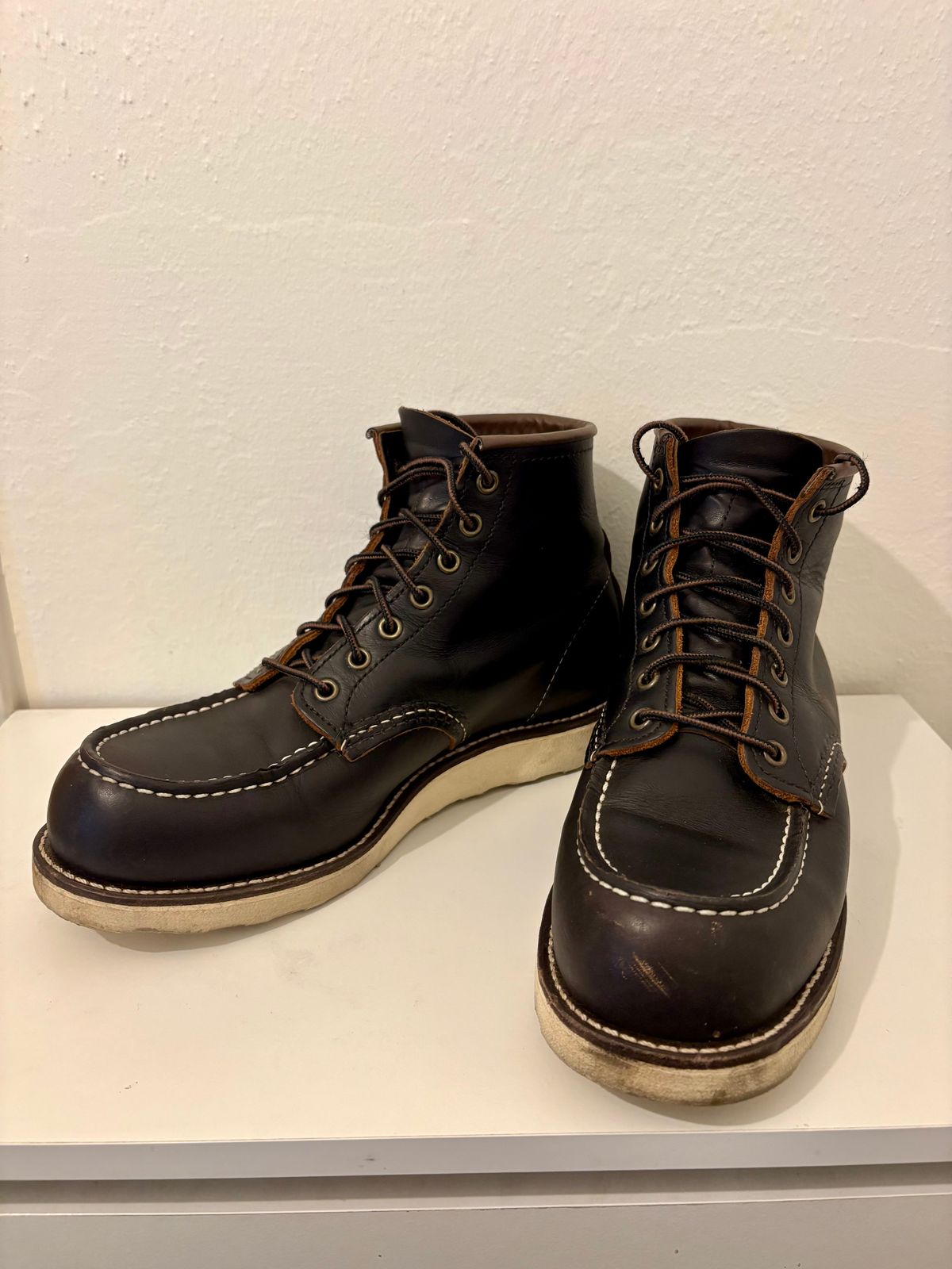 Photo by texasian on December 1, 2025 of the Red Wing 6-Inch Classic Moc in S.B. Foot Black Prairie.