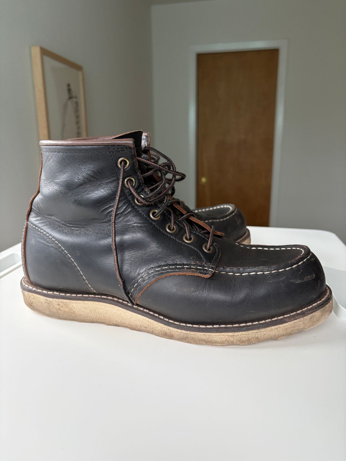 Photo by texasian on April 2, 2026 of the Red Wing 6-Inch Classic Moc in S.B. Foot Black Prairie.