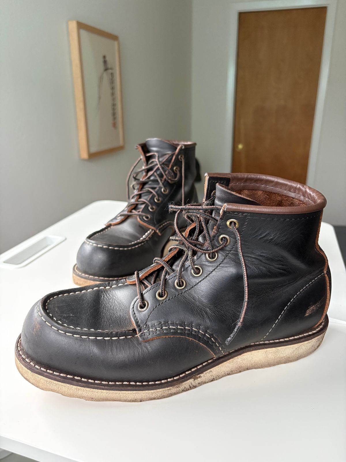 Photo by texasian on April 2, 2026 of the Red Wing 6-Inch Classic Moc in S.B. Foot Black Prairie.