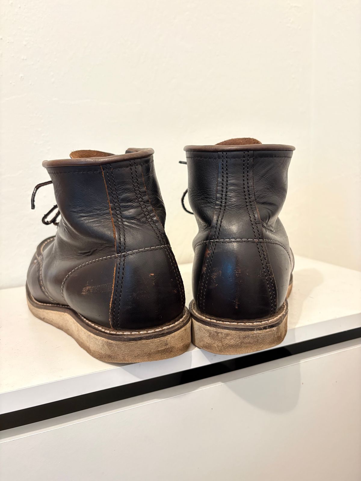 Photo by texasian on May 12, 2026 of the Red Wing 6-Inch Classic Moc in S.B. Foot Black Prairie.