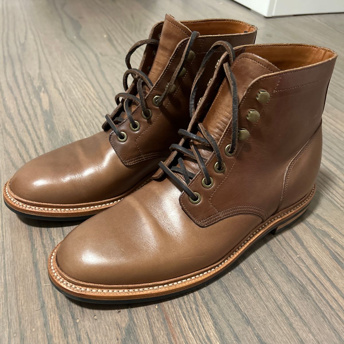 Photo by MennoNaseem on January 29, 2024 of the Grant Stone Diesel Boot in Horween Dune Chromexcel.