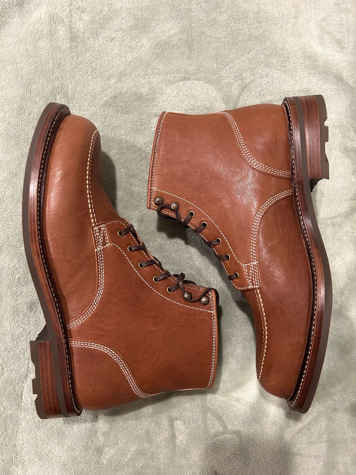 Photo by MennoNaseem on February 1, 2025 of the Caswell Boot Company Stanton in Toscanello Washed Kangaroo.