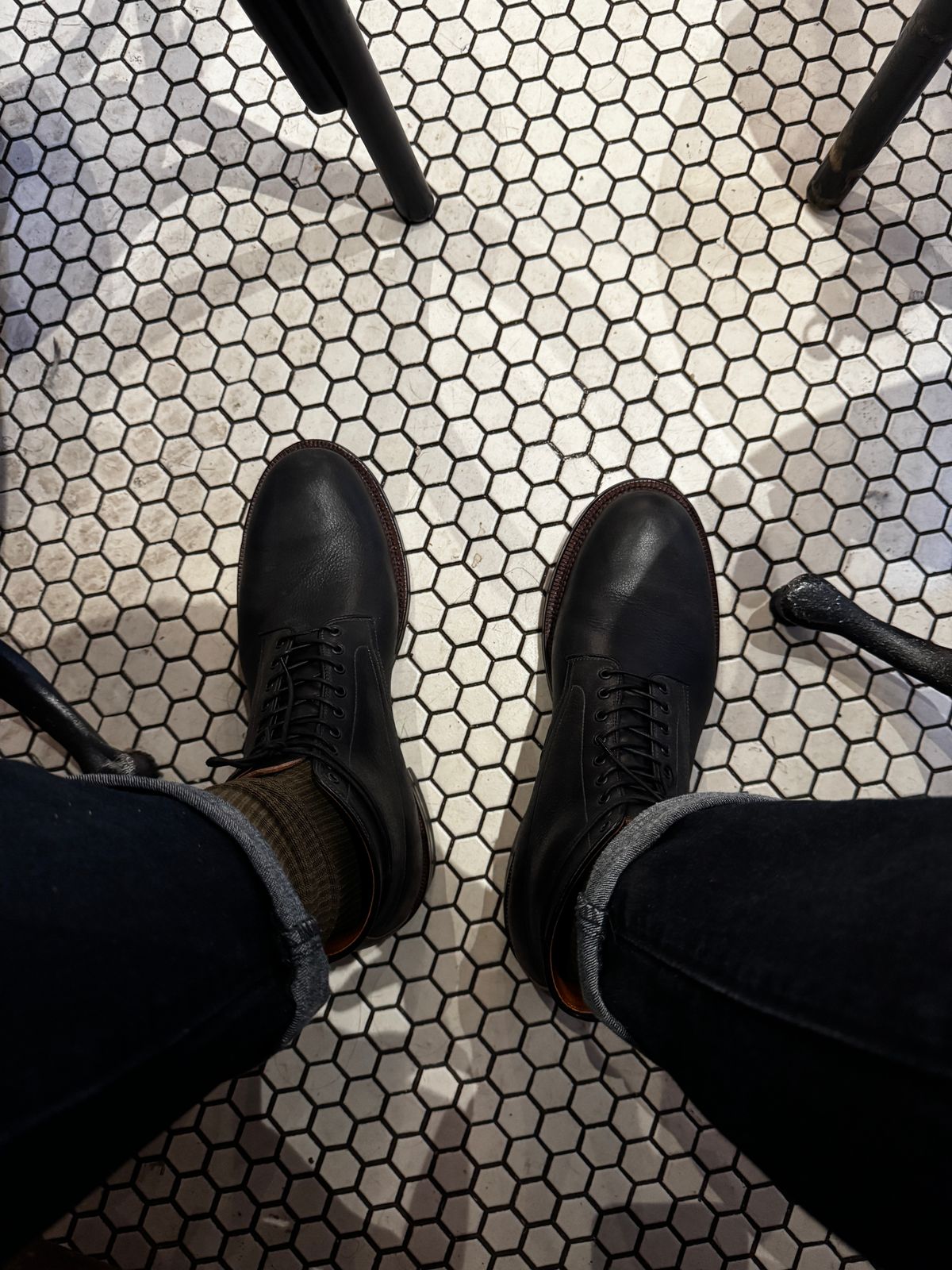 Photo by bigbootyboots on October 11, 2024 of the Viberg Navvy Boot in Horween Washed Chromexcel.