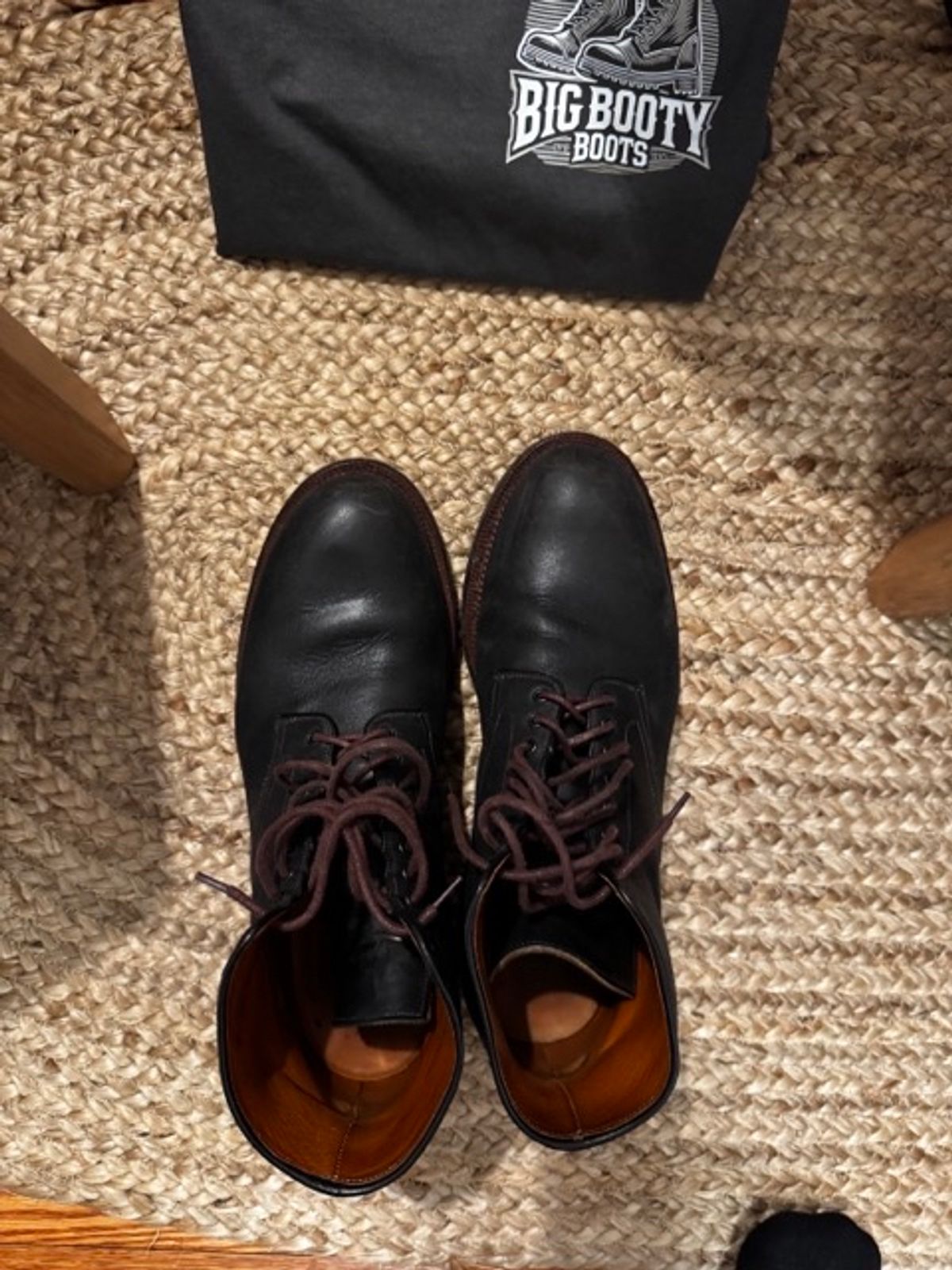 Photo by bigbootyboots on December 3, 2024 of the Viberg Navvy Boot in Horween Washed Chromexcel.