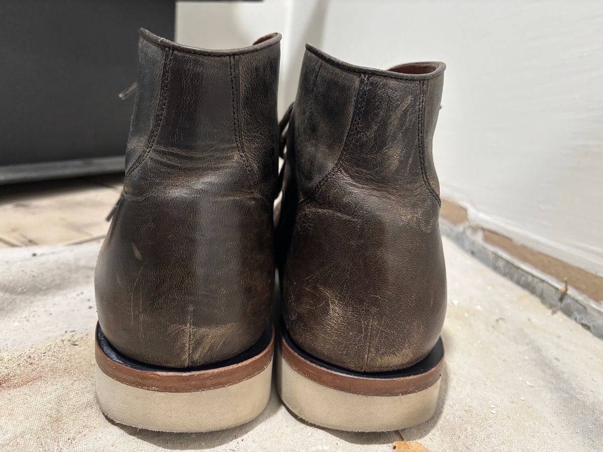 Photo by j03_gr1nd on December 5, 2024 of the Grant Stone Garrison Boot in teton waxy stag from gallun tannery.