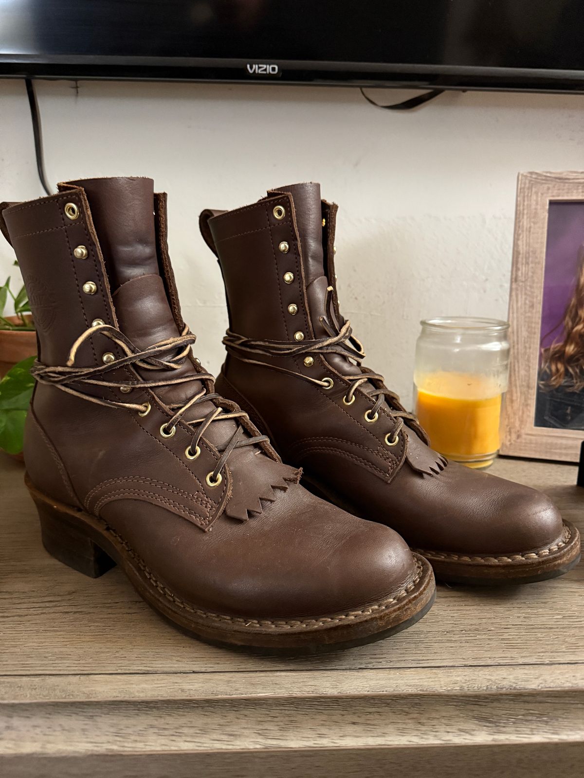 Photo by LeatherNut509 on November 10, 2024 of the Frank's Boots Front Range in Seidel Walnut Oil Tan.