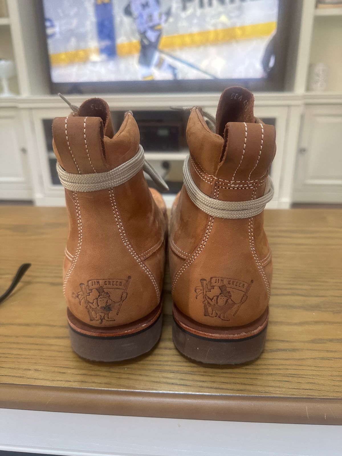 Photo by RedBrickSailor on February 15, 2026 of the Jim Green Custom Model in Fudge Crazy Horse.