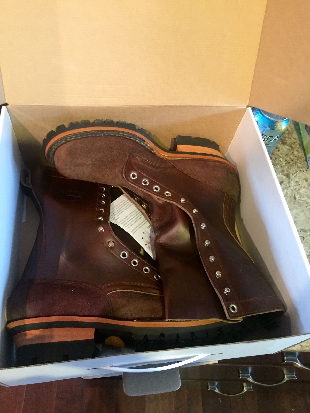 Photo by 7018 on October 28, 2015 of the White's Smokejumper in Horween Brown Chromexcel.