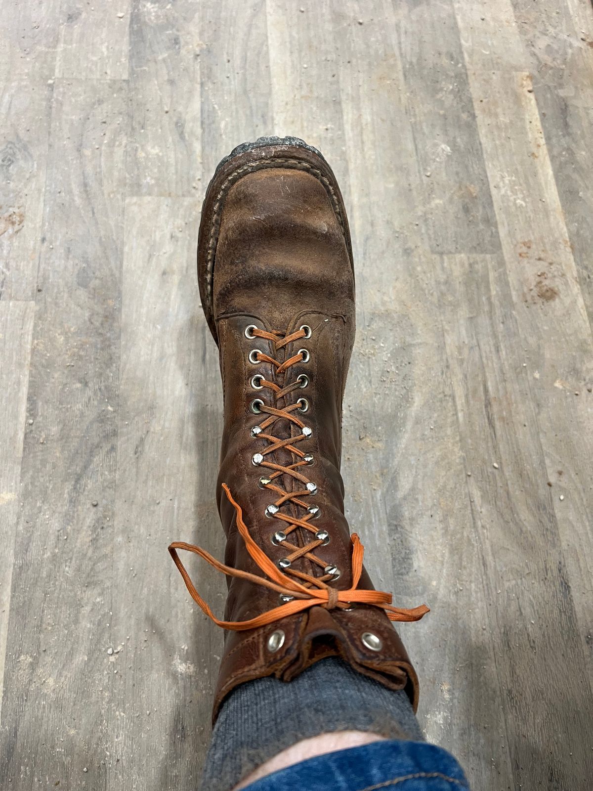 Photo by 7018 on June 6, 2025 of the White's Smokejumper in Horween Brown Chromexcel.