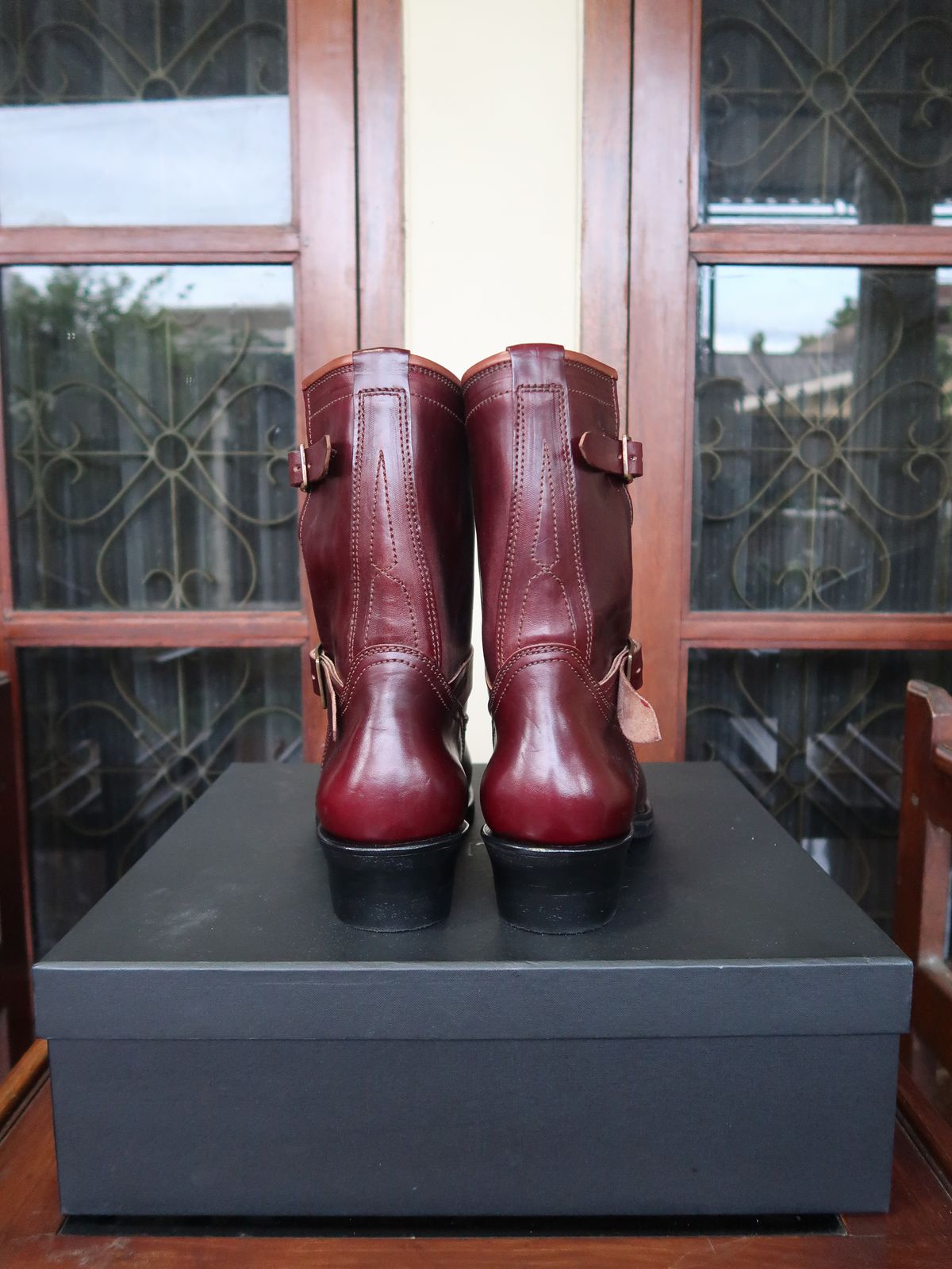 Photo by notyourordinaryfade on October 1, 2025 of the Briselblack The Keeper 'Type 3' Engineer Boots in Maryam Toscanello Horsebutt Overdyed Oxblood.