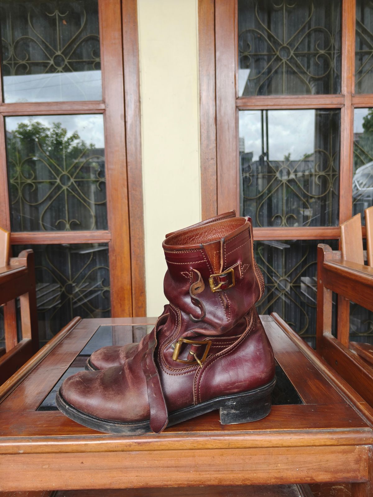 Photo by notyourordinaryfade on January 1, 2026 of the Briselblack The Keeper 'Type 3' Engineer Boots in Maryam Toscanello Horsebutt Overdyed Oxblood.