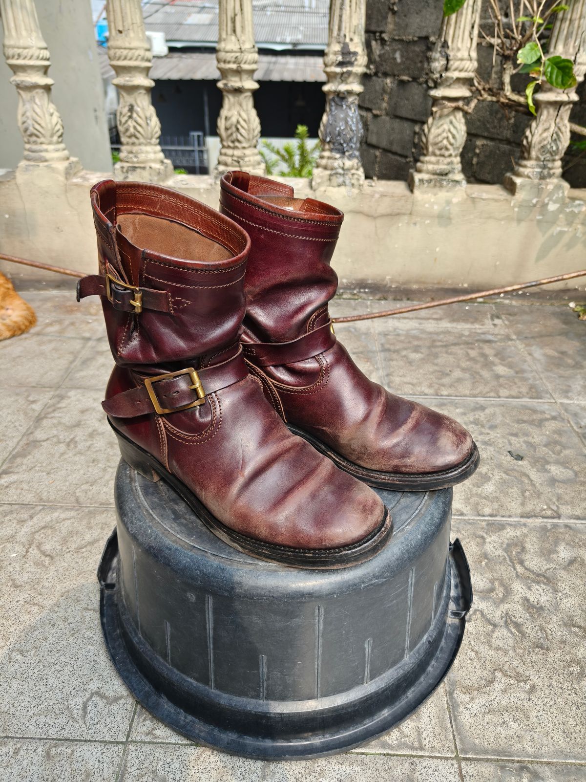 Photo by notyourordinaryfade on April 3, 2026 of the Briselblack The Keeper 'Type 3' Engineer Boots in Maryam Toscanello Horsebutt Overdyed Oxblood.